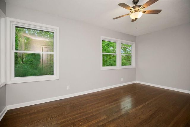 6807 N Walnut Street, Kansas City, MO 64118