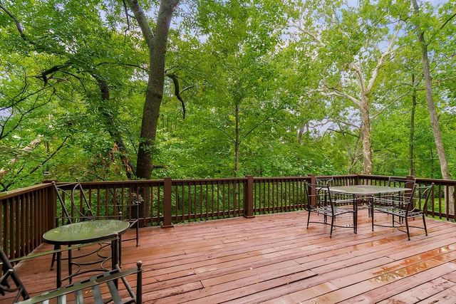 6807 N Walnut Street, Kansas City, MO 64118