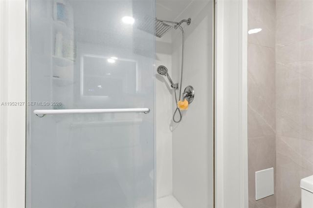 18031 Biscayne Blvd 1604, Aventura, FL 33160