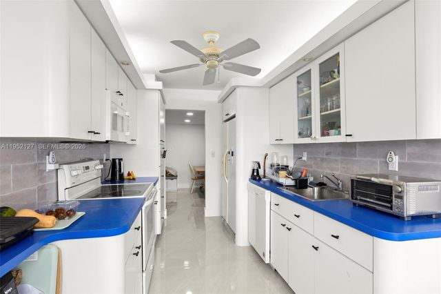 18031 Biscayne Blvd 1604, Aventura, FL 33160