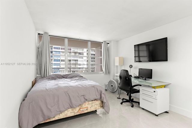 18031 Biscayne Blvd 1604, Aventura, FL 33160