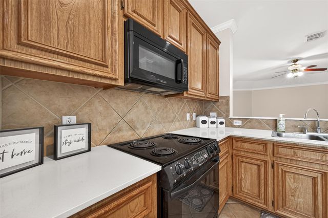 1646 Martin Lake Drive, Richmond, TX 77406