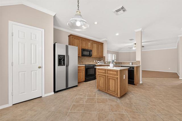 1646 Martin Lake Drive, Richmond, TX 77406