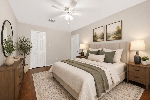 1646 Martin Lake Drive, Richmond, TX 77406