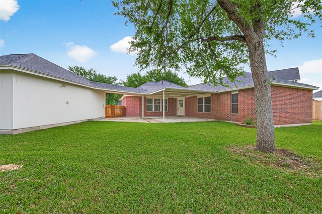 1646 Martin Lake Drive, Richmond, TX 77406