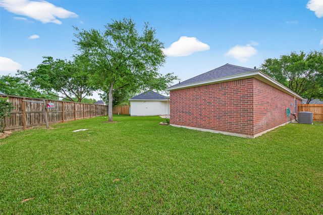 1646 Martin Lake Drive, Richmond, TX 77406