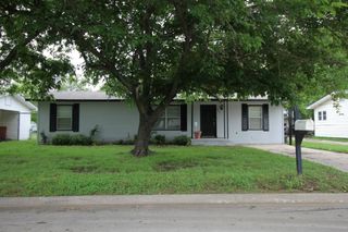 805 Mulkey Lane, Denton, TX 76209