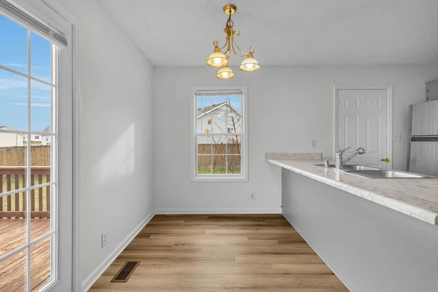 303 Pappy Dr, Oak Grove, KY 42262
