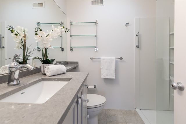 100 Bradford Road, Weston, MA 02493