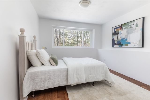 100 Bradford Road, Weston, MA 02493