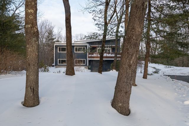 100 Bradford Road, Weston, MA 02493