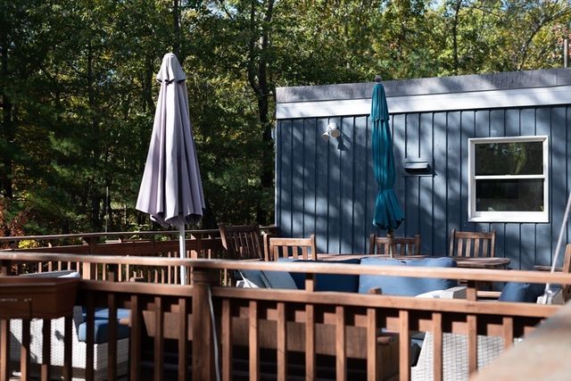 100 Bradford Road, Weston, MA 02493