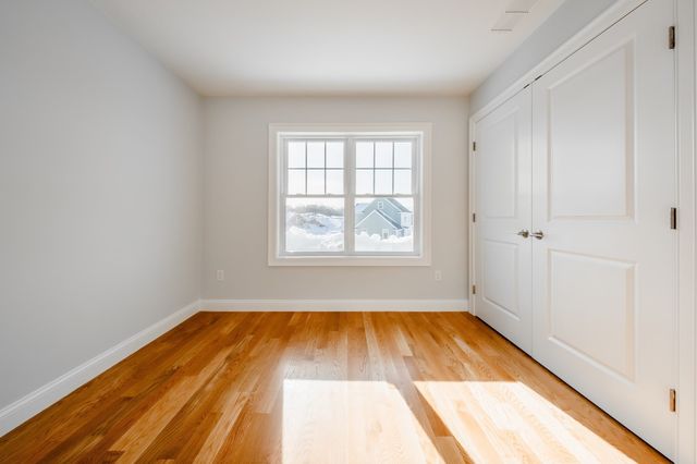 33 Strongwater Drive, Salem, MA 01970