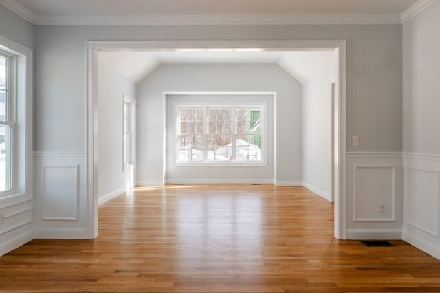 33 Strongwater Drive, Salem, MA 01970