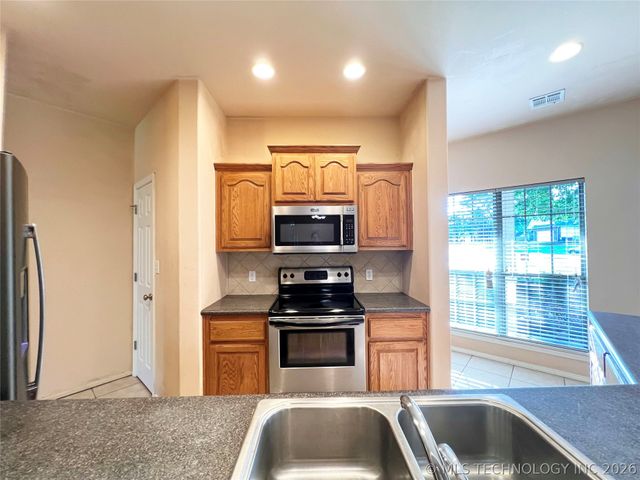 207 E Breanna Street, Kiefer, OK 74041
