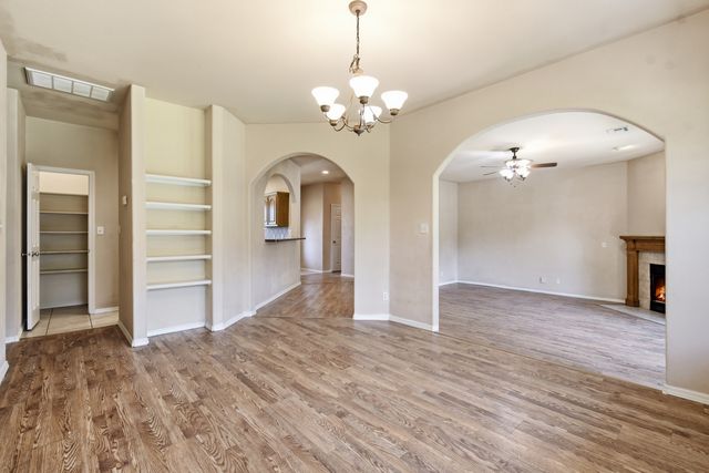 207 E Breanna Street, Kiefer, OK 74041
