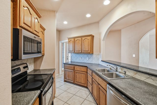 207 E Breanna Street, Kiefer, OK 74041