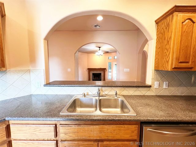 207 E Breanna Street, Kiefer, OK 74041