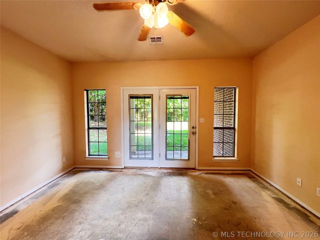 207 E Breanna Street, Kiefer, OK 74041