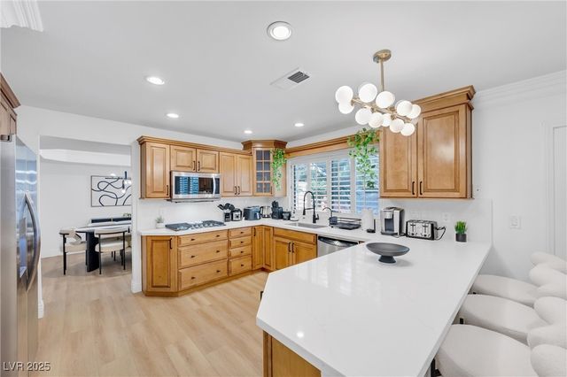 2728 Monrovia Drive, Las Vegas, NV 89117