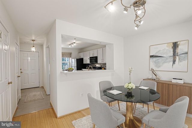 3858 9TH RD S, Arlington, VA 22204