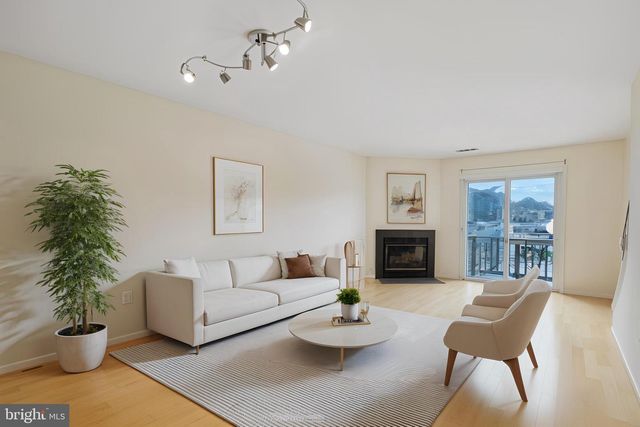 3858 9TH RD S, Arlington, VA 22204