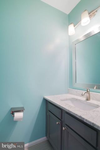 3858 9TH RD S, Arlington, VA 22204