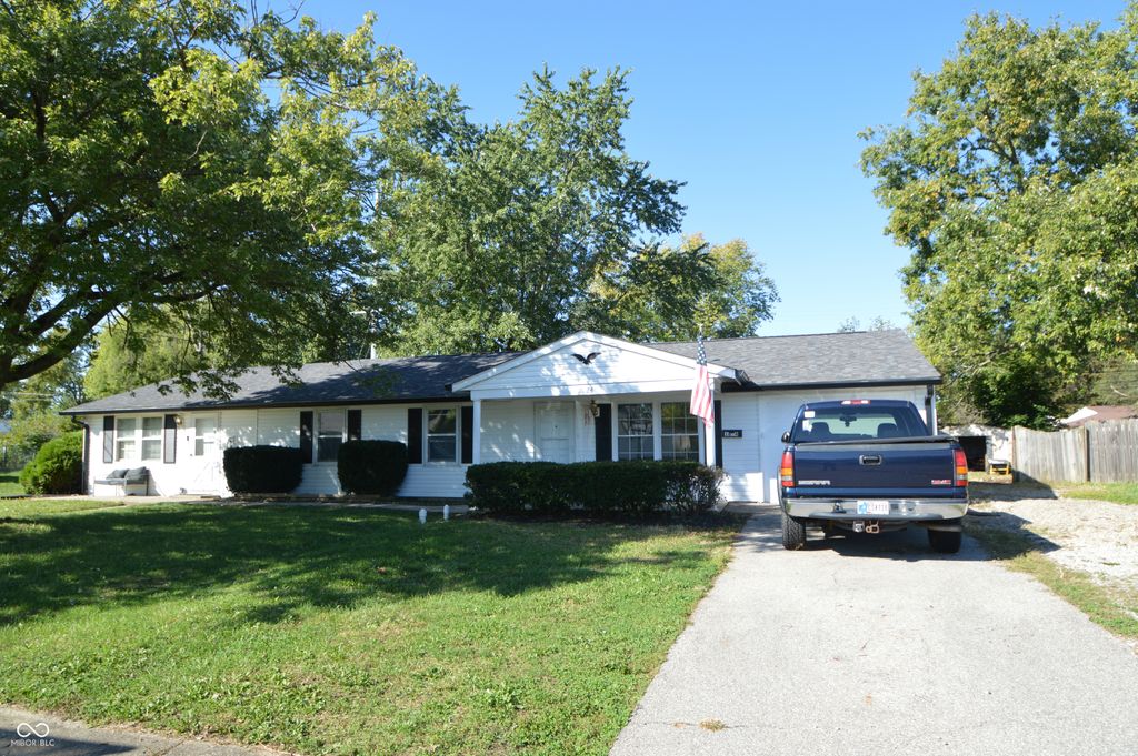 1624 Roberts Road, Franklin, IN 46131