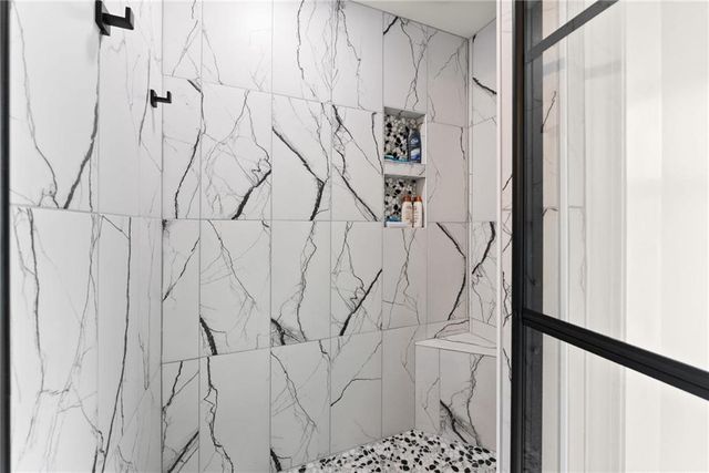 103 Tugalo Point, Lavonia, GA 30553