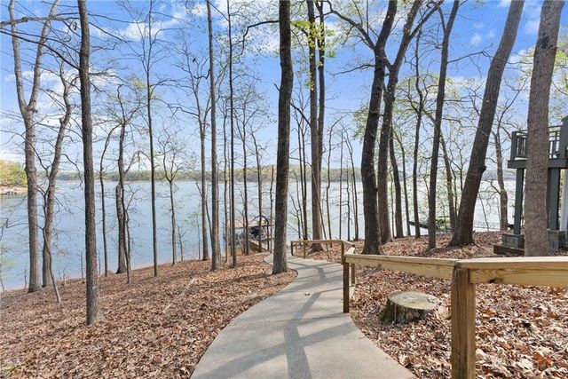 103 Tugalo Point, Lavonia, GA 30553