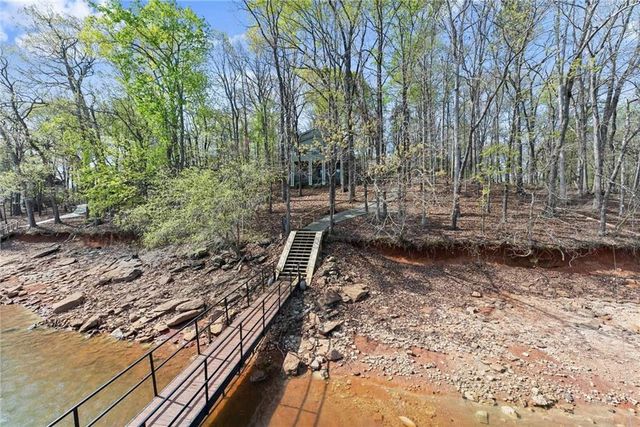 103 Tugalo Point, Lavonia, GA 30553