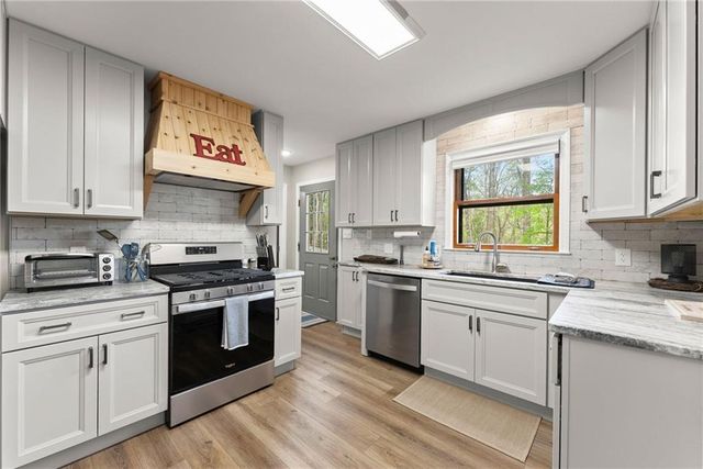 103 Tugalo Point, Lavonia, GA 30553