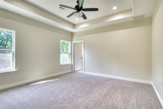 1112 Holly Springs Street, Huntsville, TX 77320