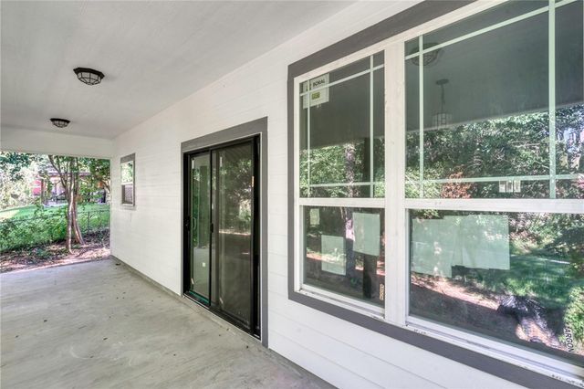 1112 Holly Springs Street, Huntsville, TX 77320