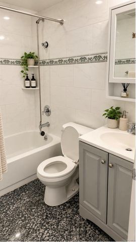 144-34 37th Avenue 201, Flushing, NY 11354