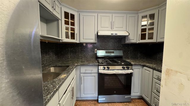 144-34 37th Avenue 201, Flushing, NY 11354