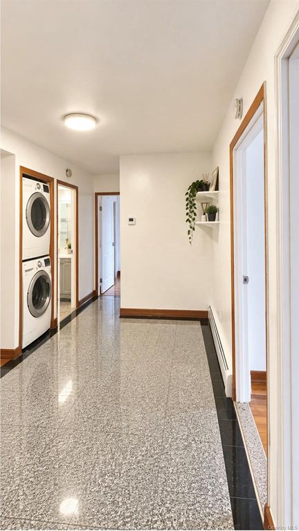 144-34 37th Avenue 201, Flushing, NY 11354 — photo 3