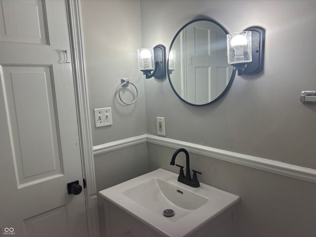 1223 E Thompson Road, Indianapolis, IN 46227