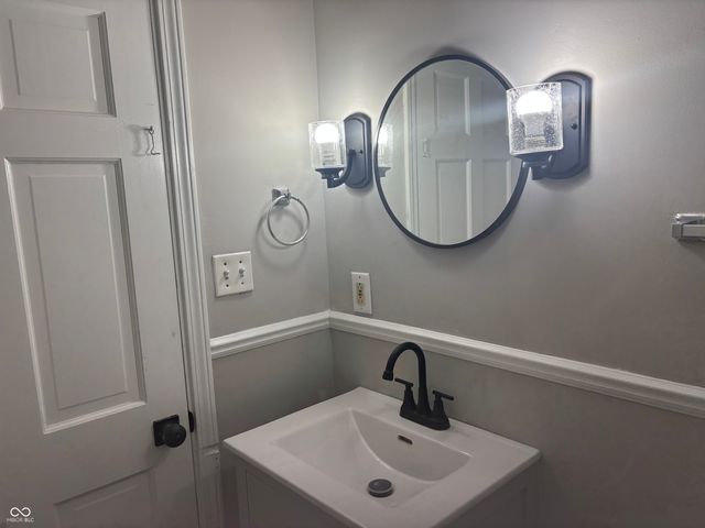 1223 E Thompson Road, Indianapolis, IN 46227