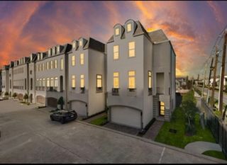 11102 Savannah Oaks Lane, Houston, TX 77043