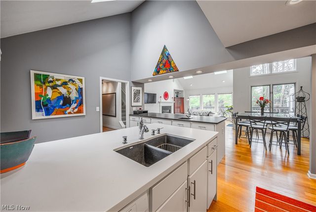 632 Blue Spruce Trail, Chagrin Falls, OH 44023