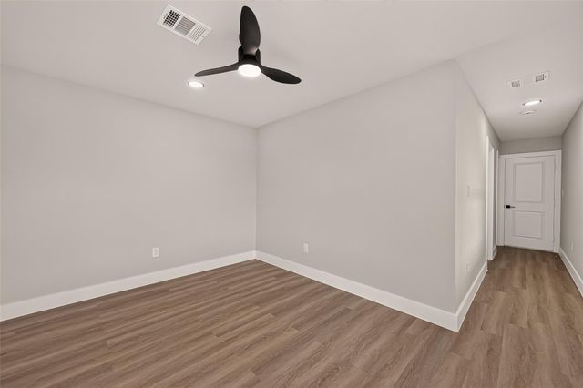 1269 Road 5714, Cleveland, TX 77327