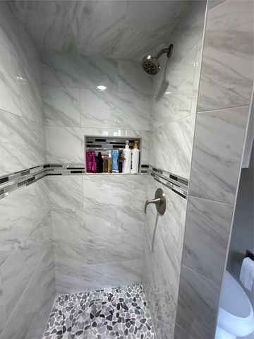 6014 Daven Oaks Drive, Dallas, TX 75248