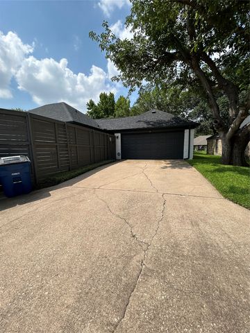 6014 Daven Oaks Drive, Dallas, TX 75248