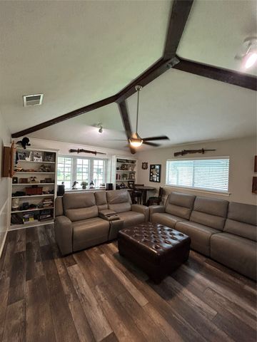 6014 Daven Oaks Drive, Dallas, TX 75248
