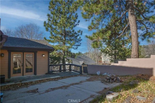 27788 West Shore, Lake Arrowhead, CA 92352