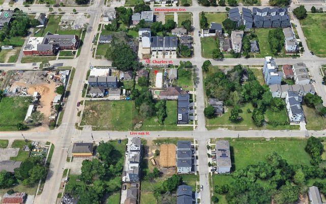 2405 St Charles Street, Houston, TX 77004