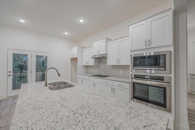 701 Harpeth Knoll Ct, Nashville, TN 37221