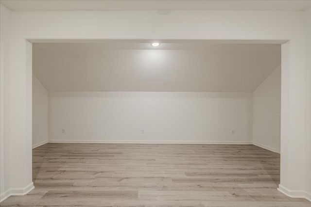 701 Harpeth Knoll Ct, Nashville, TN 37221