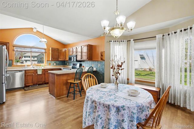 3137 Sandpoint Drive, Brighton Township, MI 48114